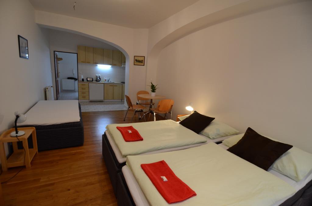 Apartments Karlin Prague Room photo
