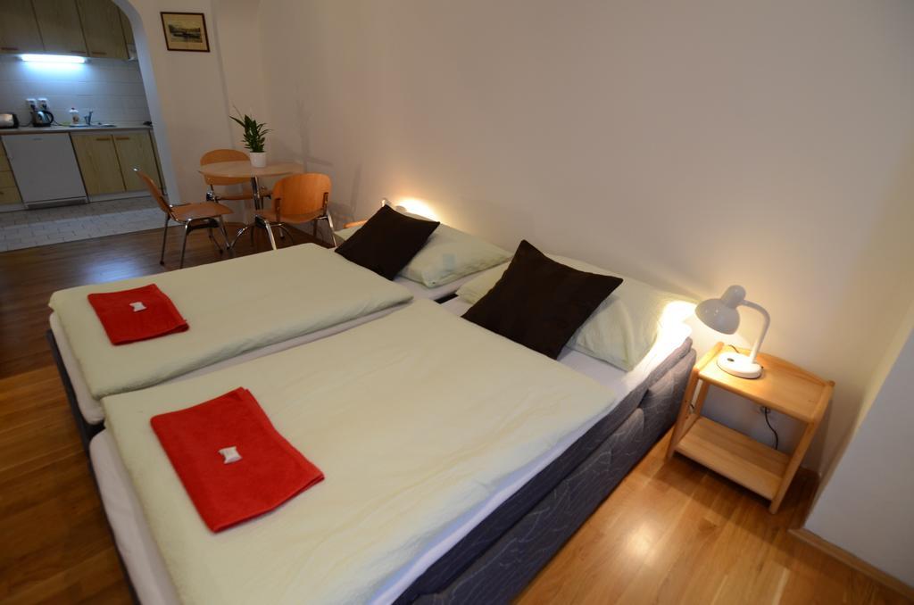 Apartments Karlin Prague Room photo